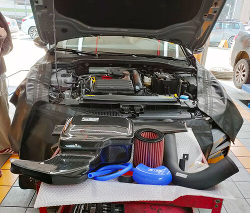 последний случай компании о Golf 8-го поколения, модернизированный впускной коробкой из углеродного волокна EDDY: раскройте истинную мощность двигателя